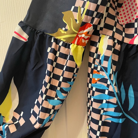 Women Tunic, V Neck Loose Flowy Swing Shift dress - Picture 4 of 4